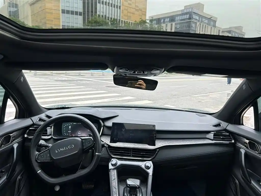 Lynk & Co 06 1.5 T Power Pro
