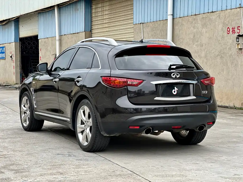 Infiniti FX 英菲尼迪FX 2013款 FX37 标准版