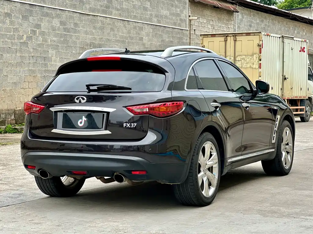 Infiniti FX 英菲尼迪FX 2013款 FX37 标准版