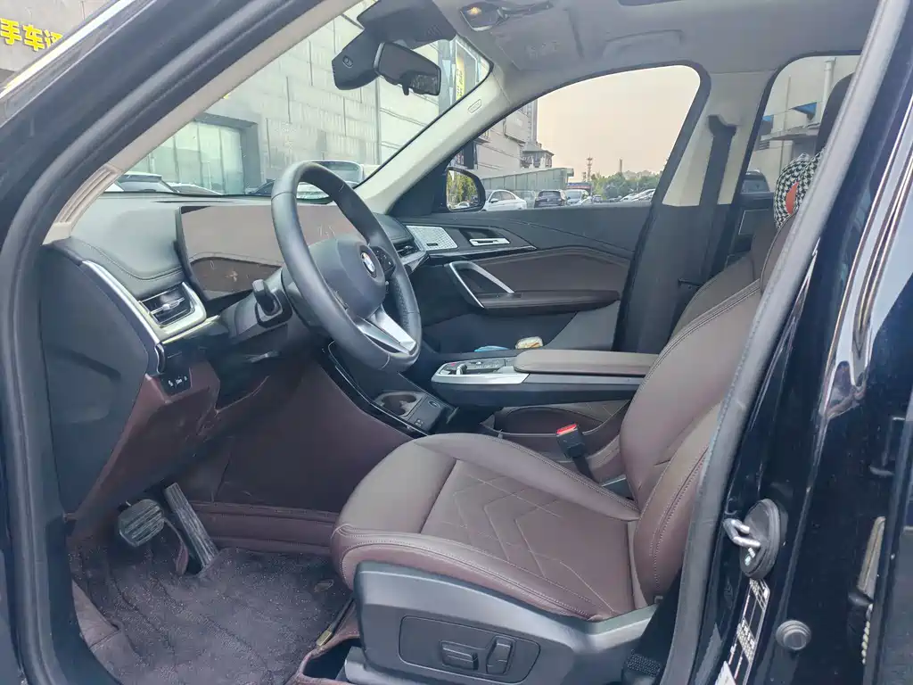 BMW X1 sDrive25 Li X Design Package