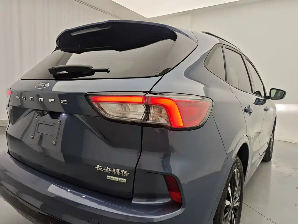 Escape EcoBoost 245 4 WD Indulge ST-LINE