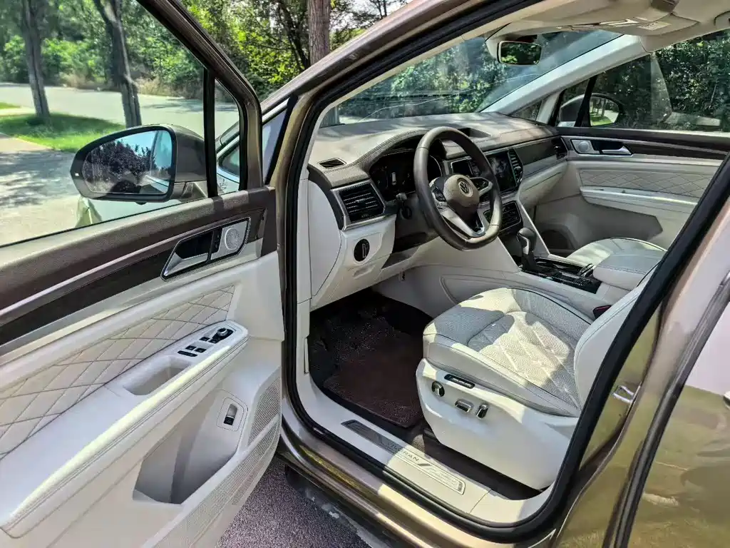 Viloran 380 TSI Distinguished