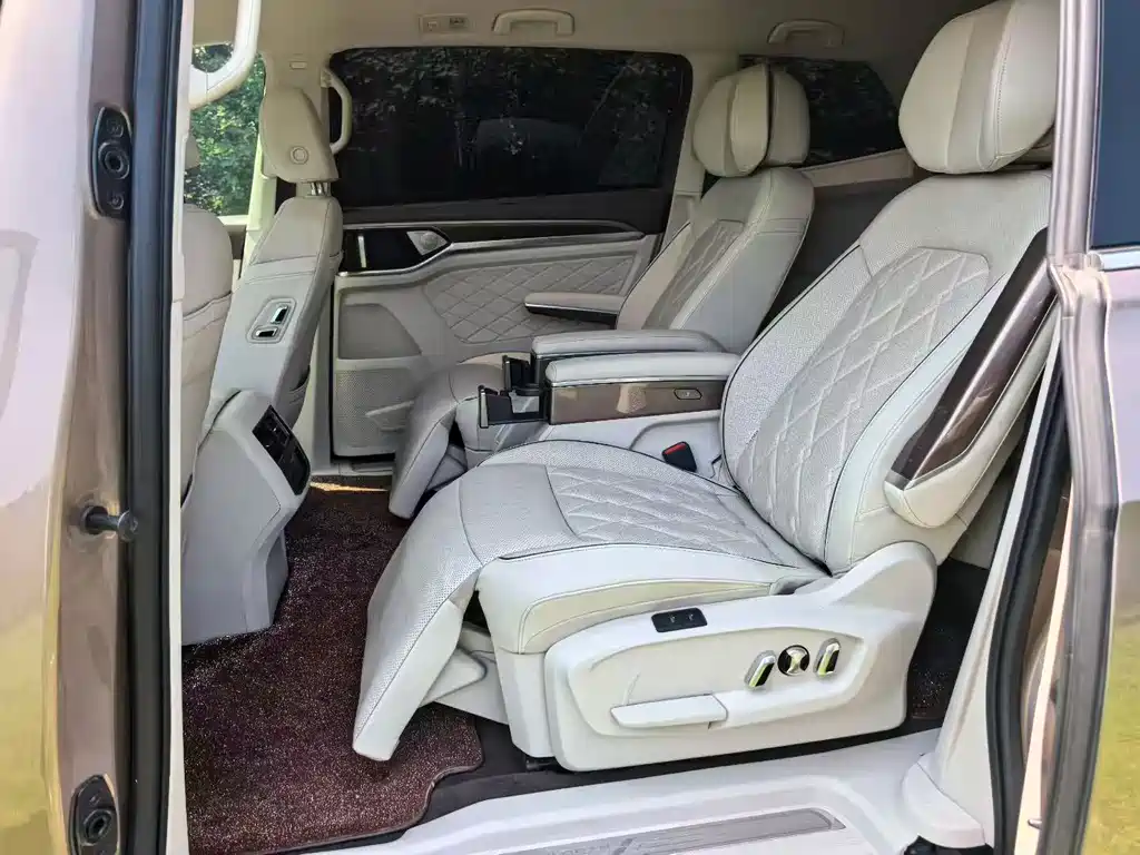 Viloran 380 TSI Distinguished