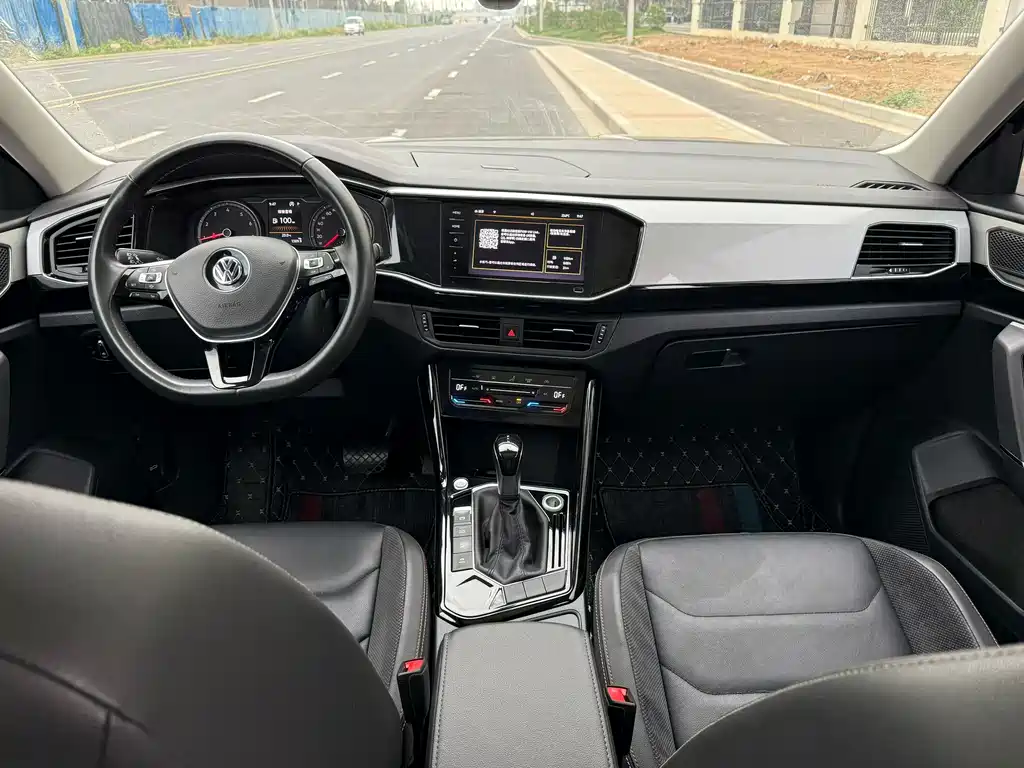 Tayron 330 TSI 2 WD Luxury Connected