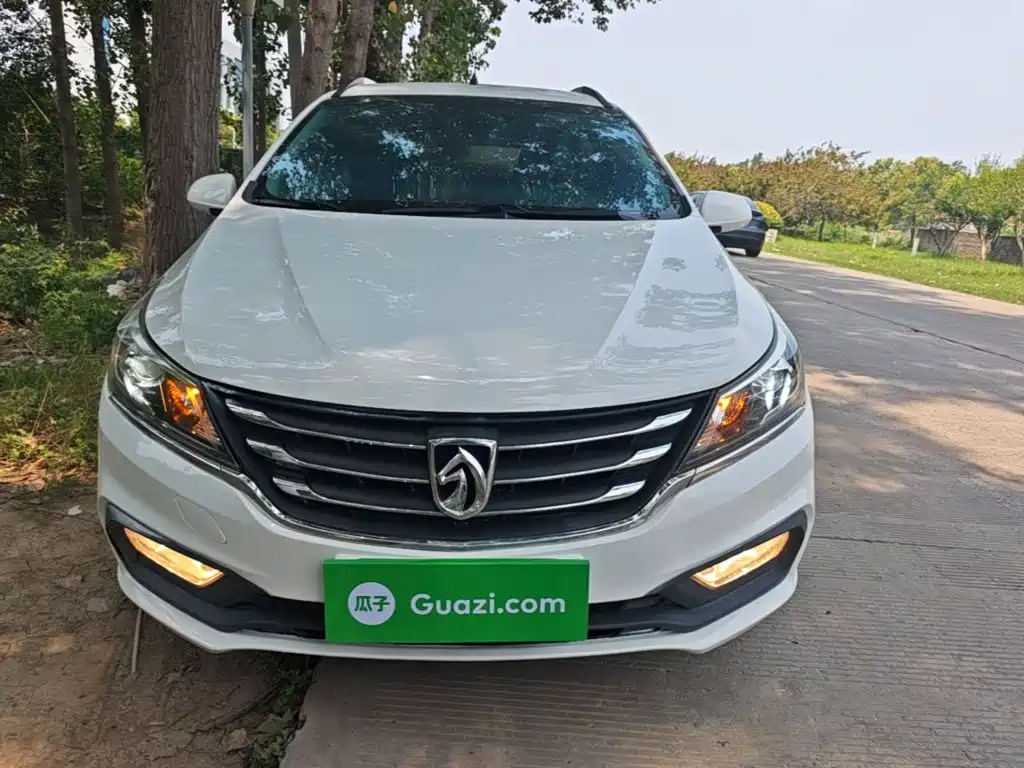 Baojun 310 W 1.5 L Manual Comfort CN-V