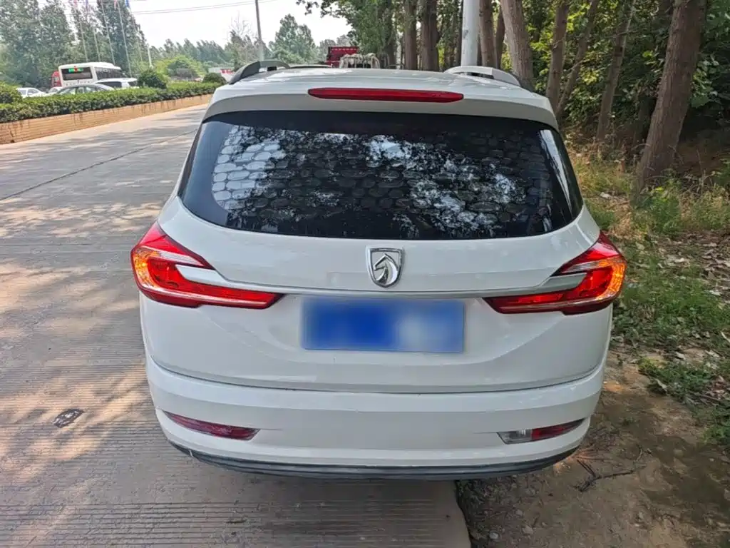 Baojun 310 W 1.5 L Manual Comfort CN-V