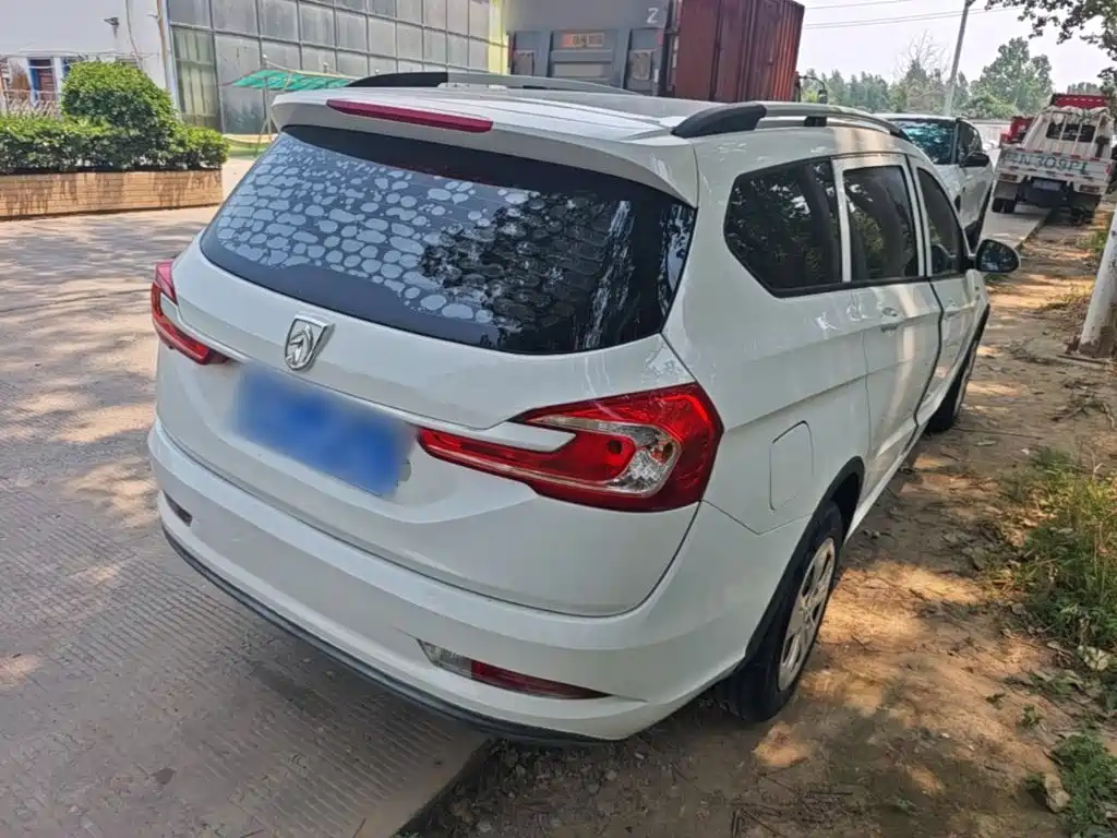 Baojun 310 W 1.5 L Manual Comfort CN-V