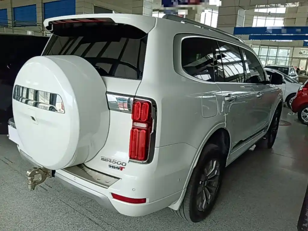 Tank 500 NEV Hi4-T