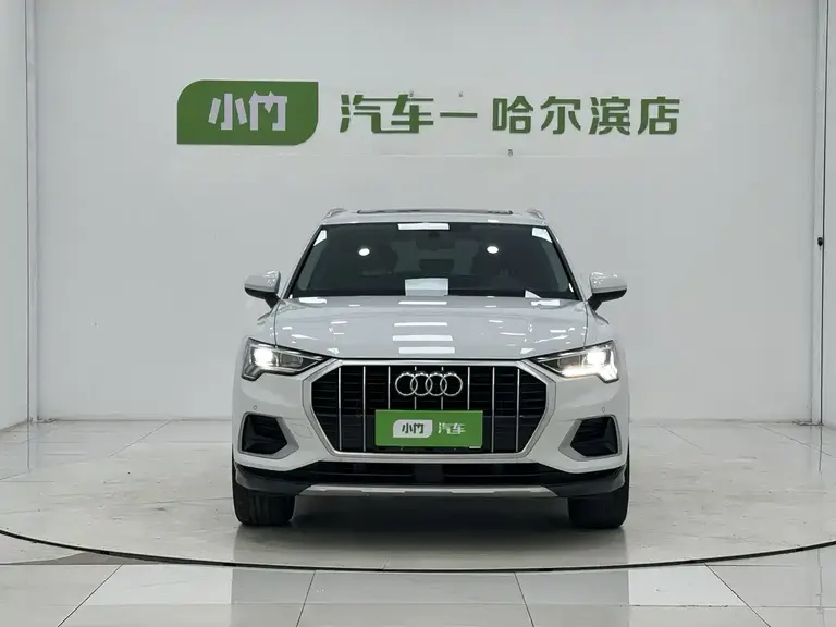 Audi Q3 35 TFSI Fashion Elegant (1.4 T)