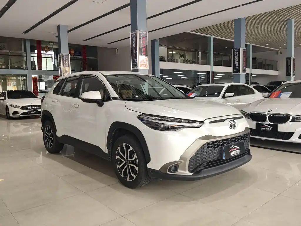 Frontlander 2.0 L CVT Luxury