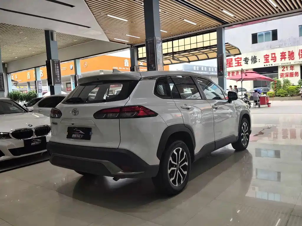 Frontlander 2.0 L CVT Luxury