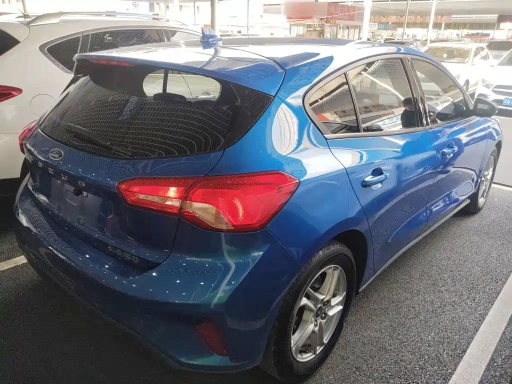 Focus Hatchback 1.5 L Auto Sharp Leap CN-V