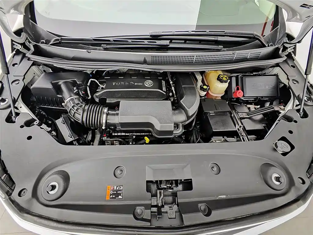 Buick GL8 ES LaCrosse 653 T Comfort