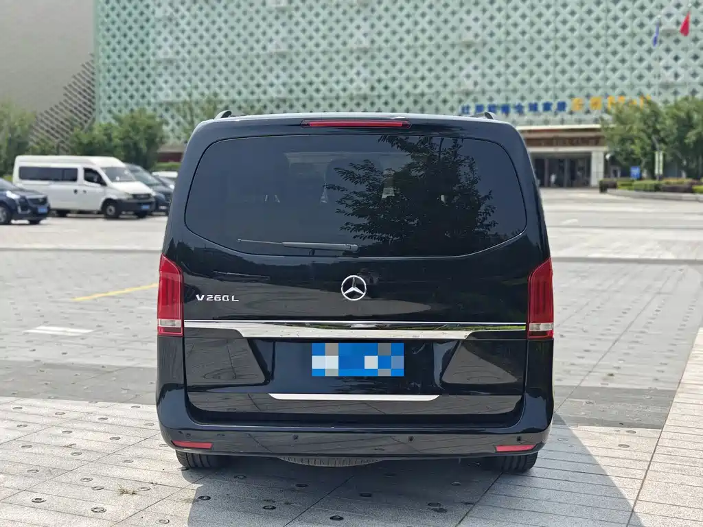 Mercedes-Benz V-Class V 260 L Distinguished Extended