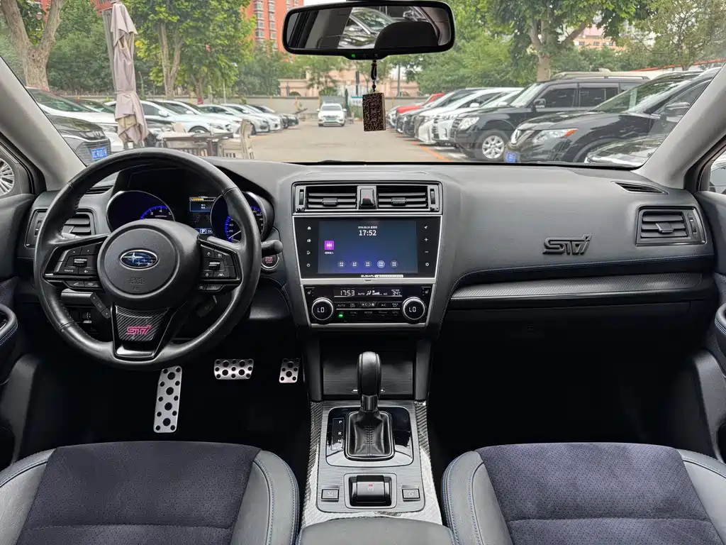 Legacy Facelift 2.5 i Glory Limited EyeSight
