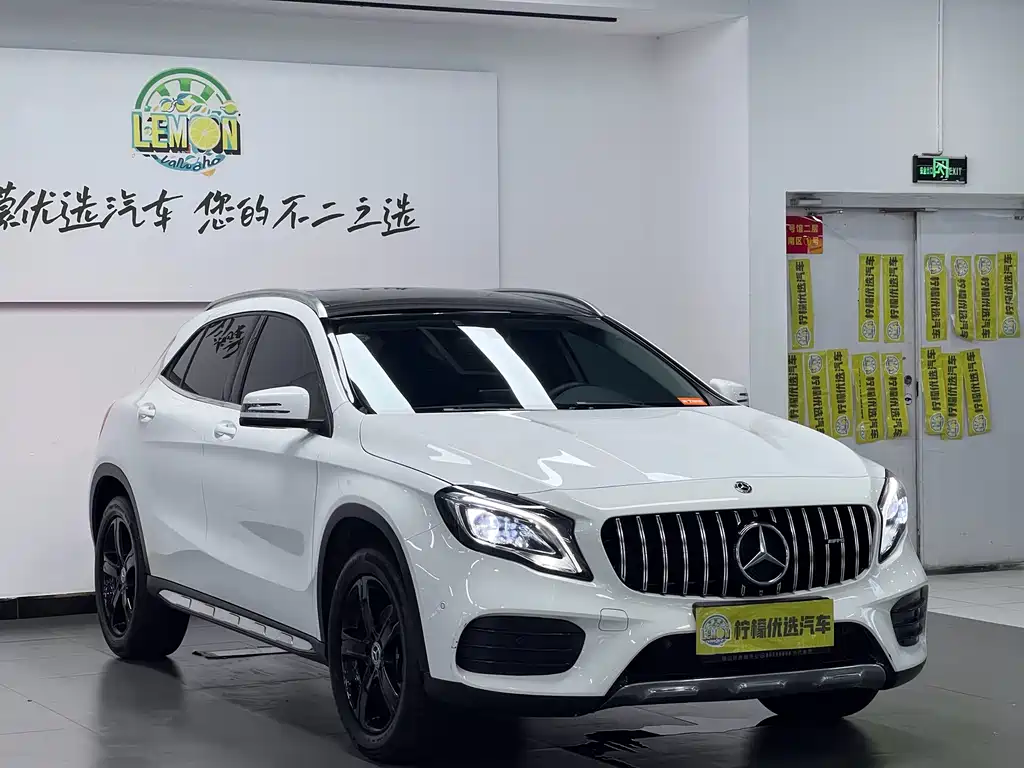 Mercedes-Benz GLA GLA 200 Fashion