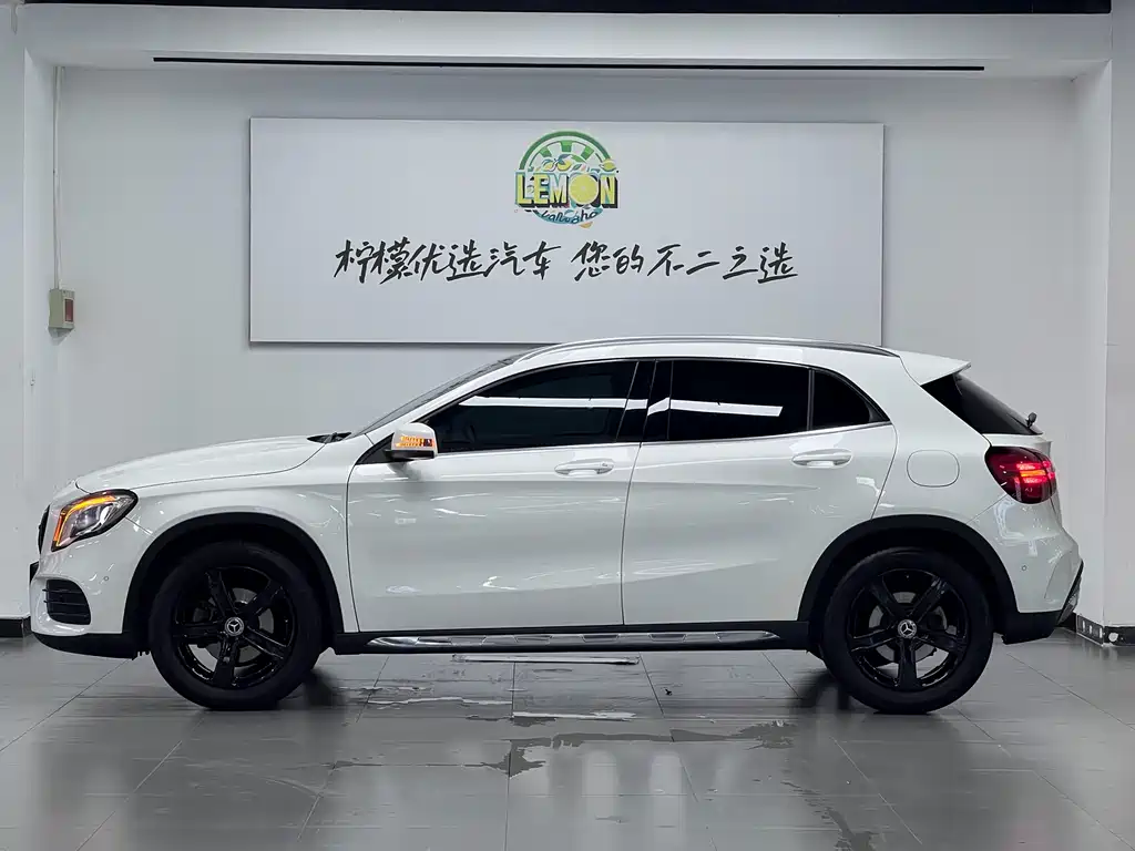 Mercedes-Benz GLA GLA 200 Fashion