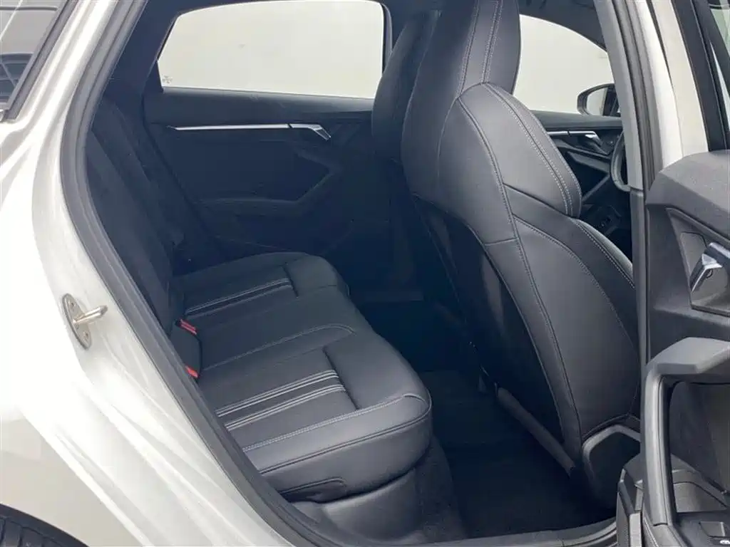 Audi A3 Facelift A3 L Limousine 35 TFSI Fashion Sport