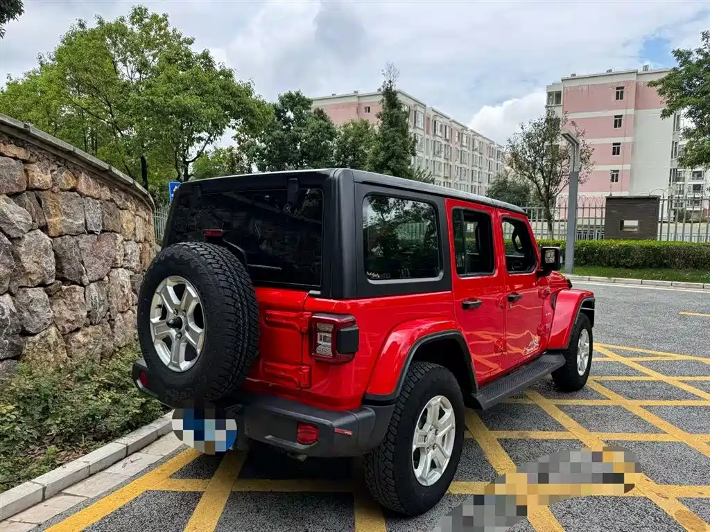 Wrangler 2.0 T Sahara 4-door CN-V