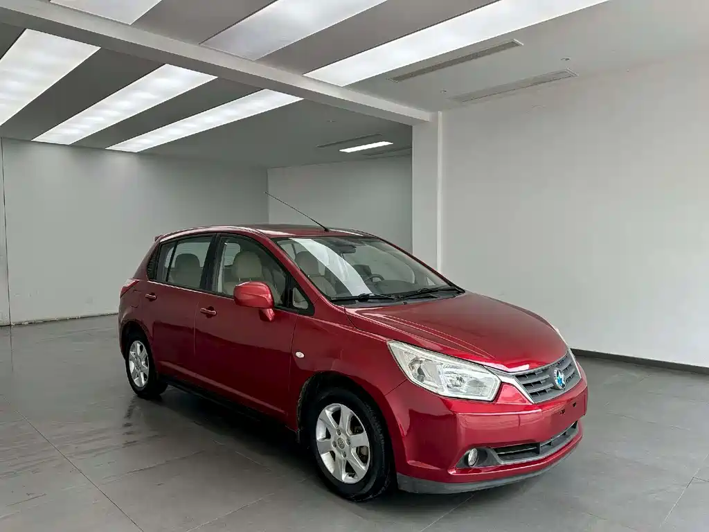 Venucia R50 1.6 L Auto Luxury
