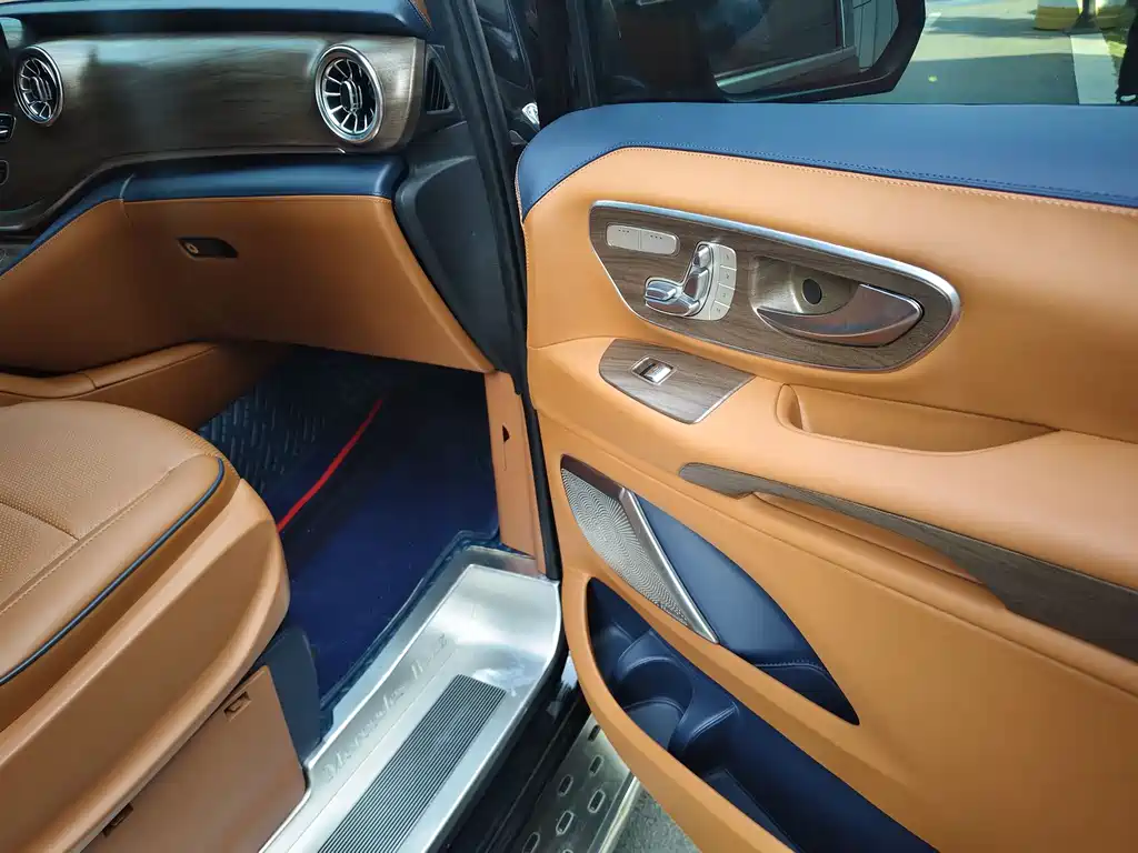 Vito 2.0 T Business 7-seat