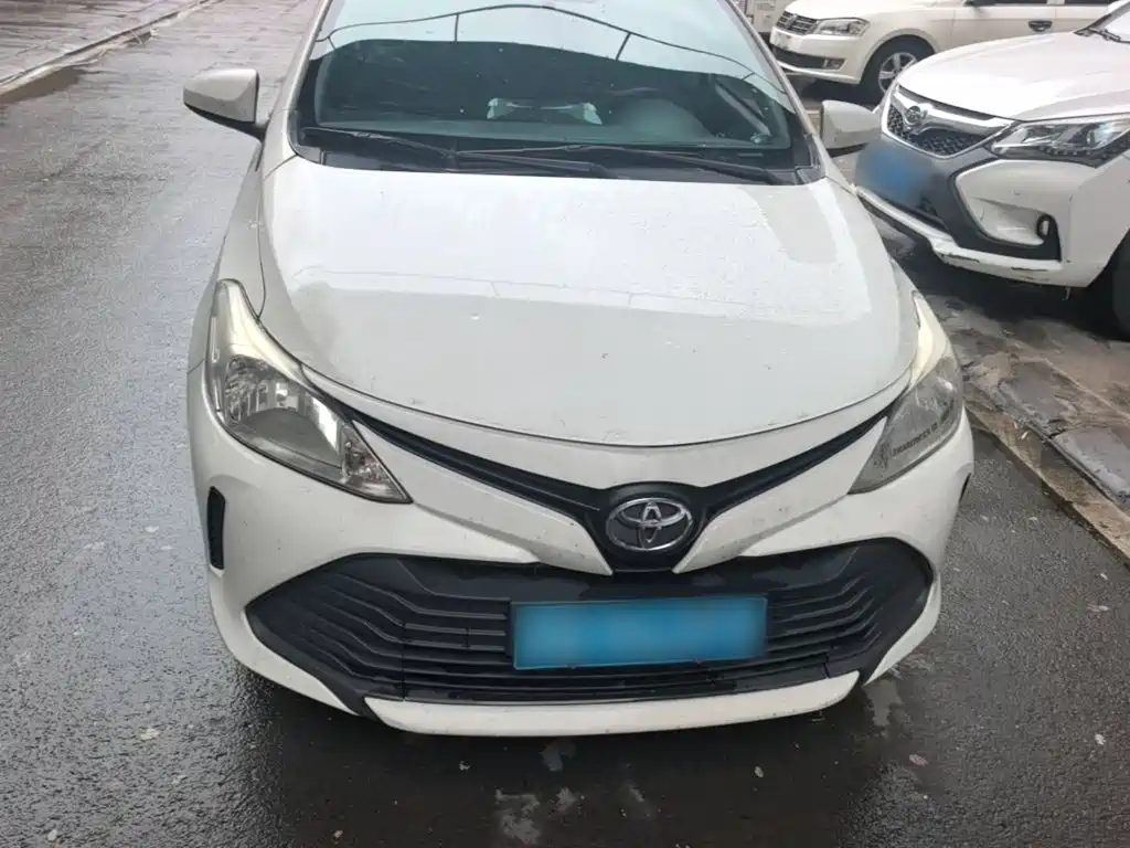 Vios 1.3 L Manual Forward