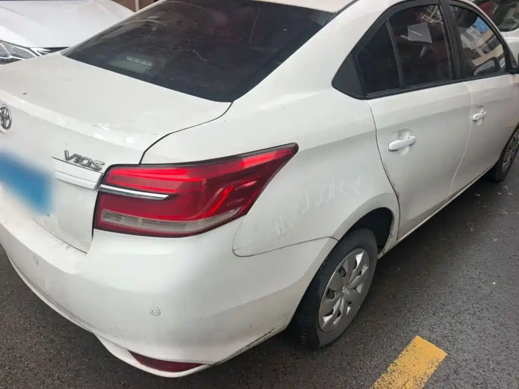 Vios 1.3 L Manual Forward