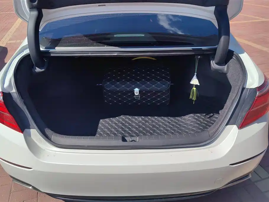 Inspire 260 TURBO Refined