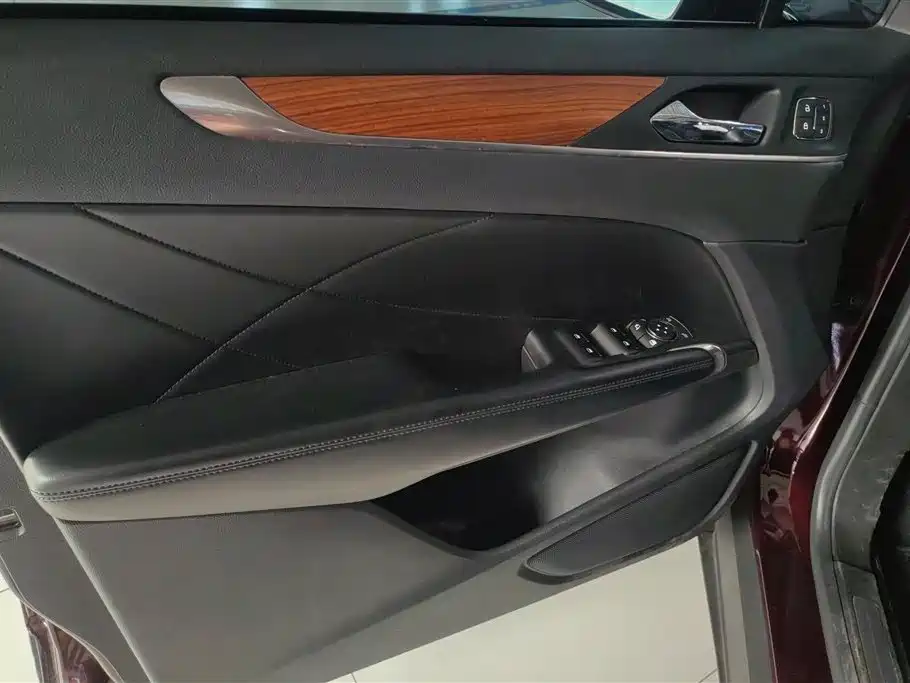 Lincoln MKC 林肯MKC 2019款 2.0 T 两驱尊雅版 国V