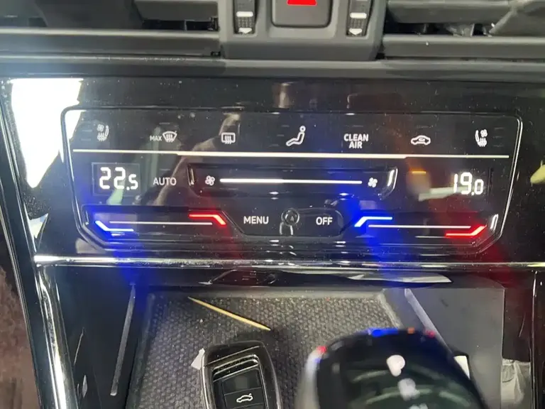 Volkswagen Passat 330 TSI Starry Sky Elite