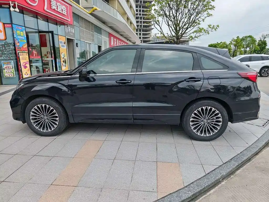 Avancier 370 TURBO 2 WD Luxury