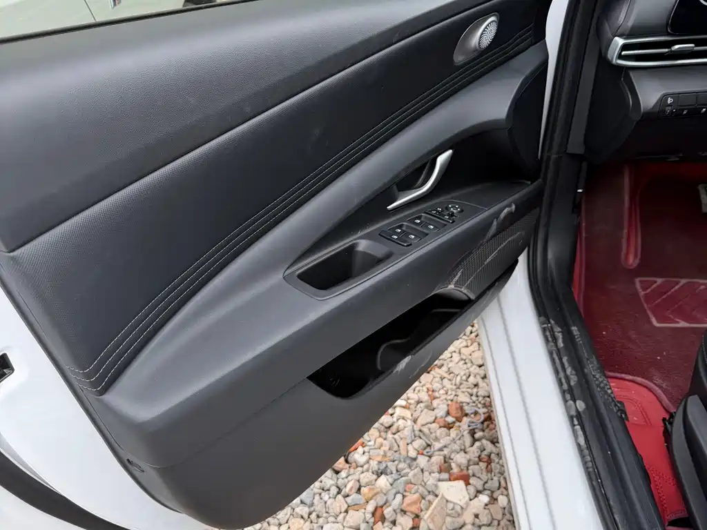 Elantra 伊兰特 2026款 1.5 L CVT GLS领先版