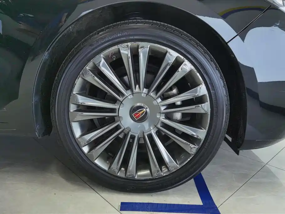 Hongqi H5 1.8 T Auto Connected Flagship Charm