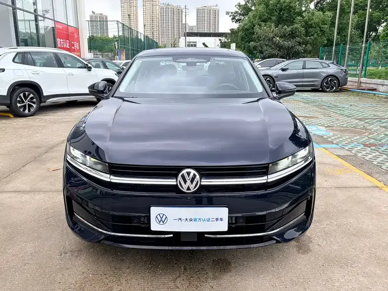 Volkswagen Magotan 380 TSI DSG Supreme
