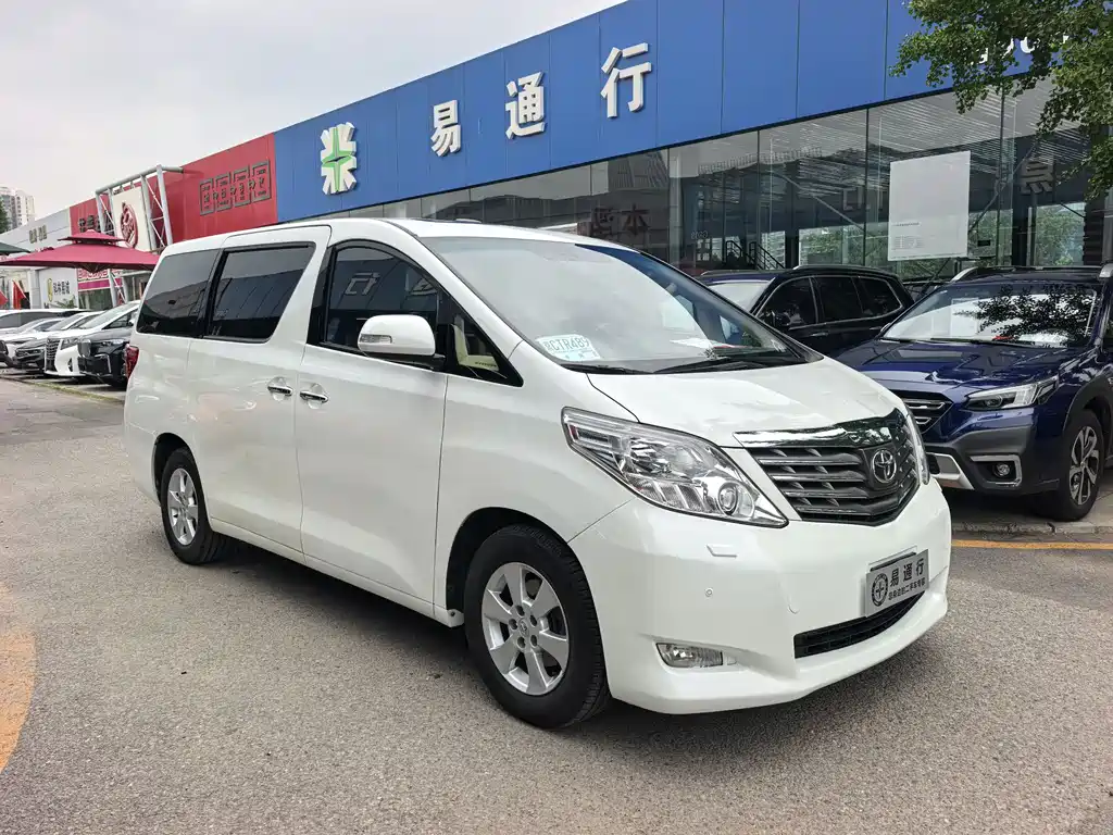 Alphard 2.4 L Luxury