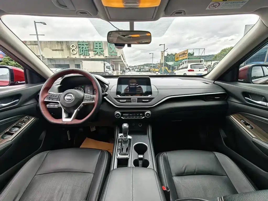 Teana Facelift 2.0 L XL Comfort