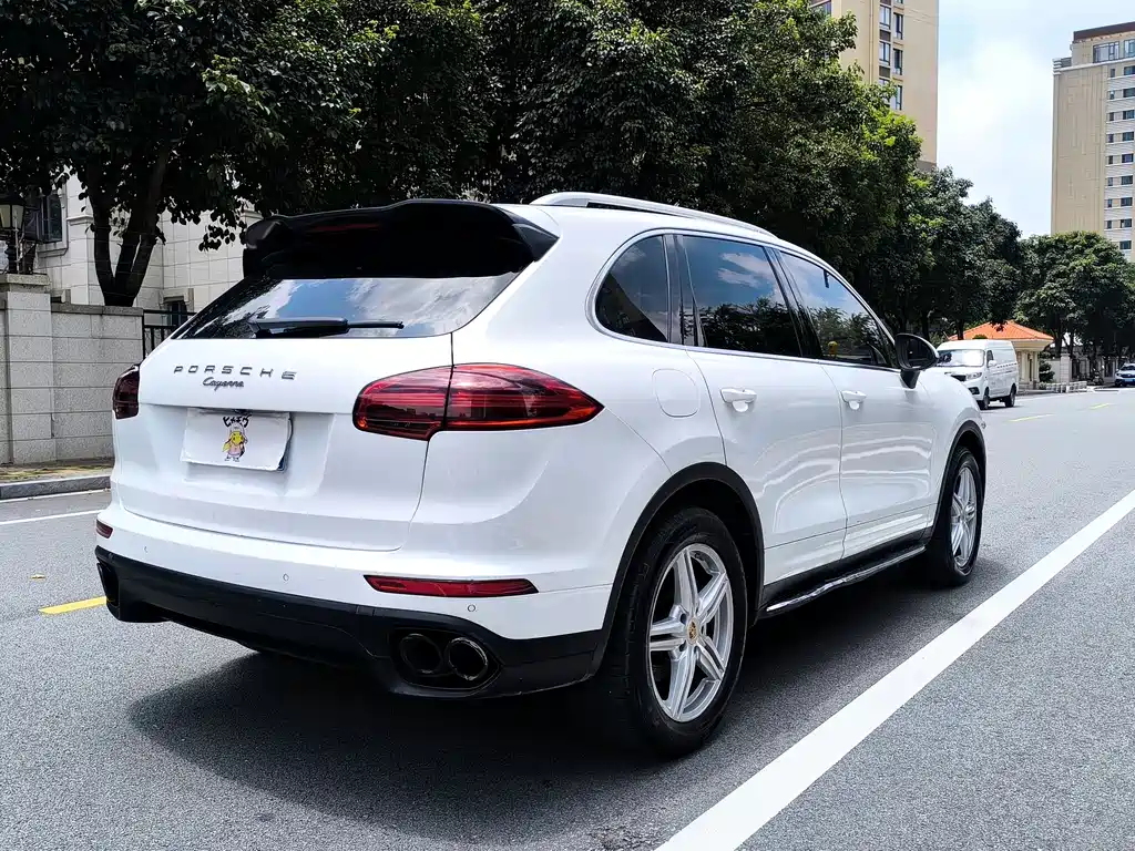 Cayenne Cayenne 3.0 T US Spec