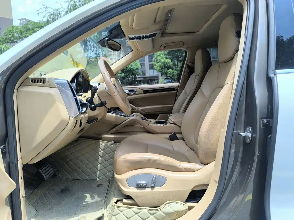 Cayenne Cayenne 3.0 T US Spec