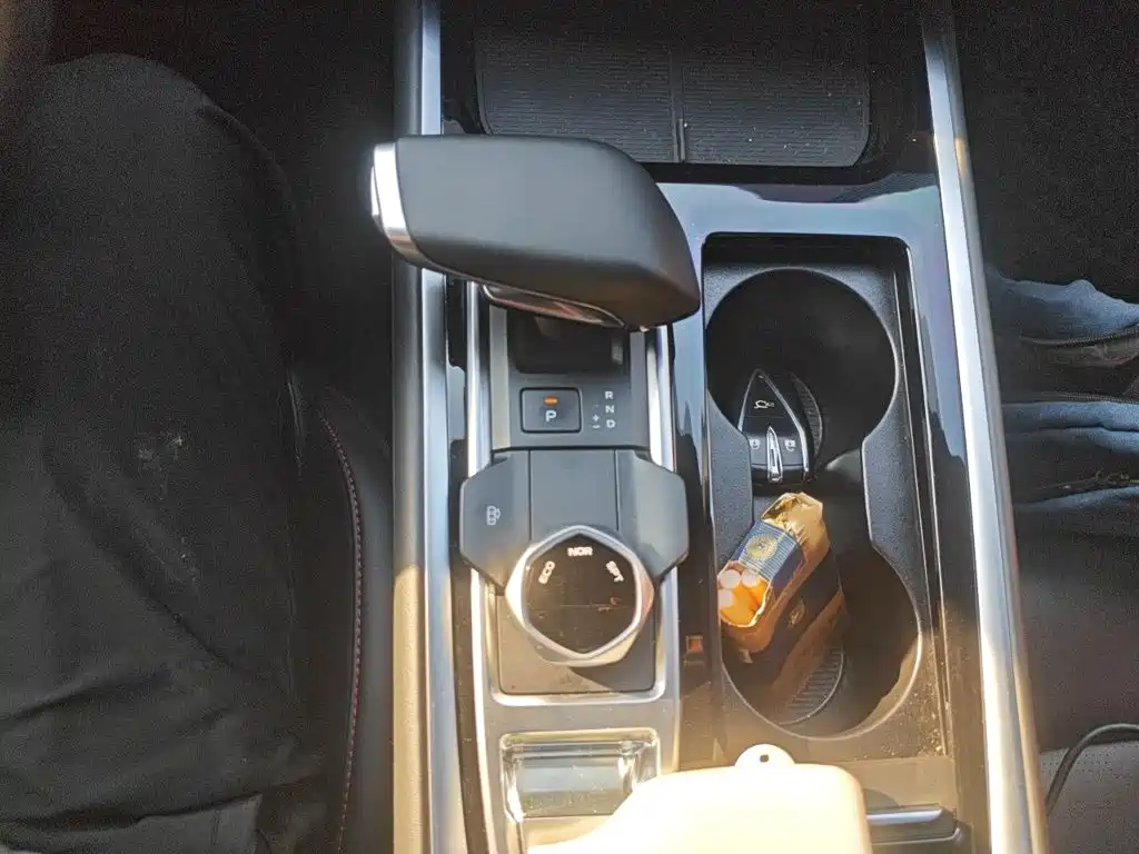 Changan CS55 PLUS 长安CS55 PLUS 2024款 第三代 1.5 T DCT轻年版