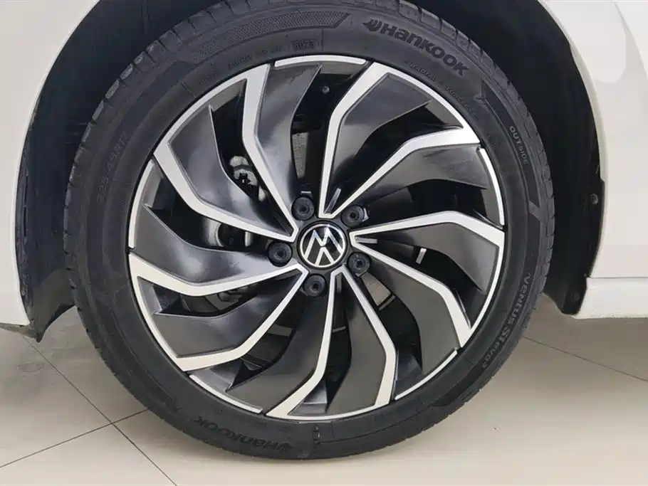 Golf Facelift 280 TSI DSG Pro