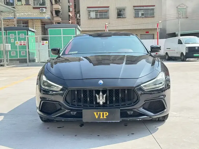 Maserati Ghibli 3.0 T Standard
