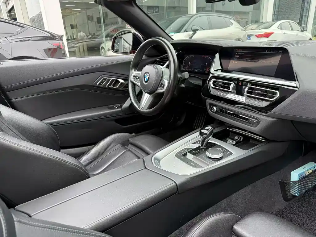 BMW Z4 sDrive 25 i M Sport Night Package
