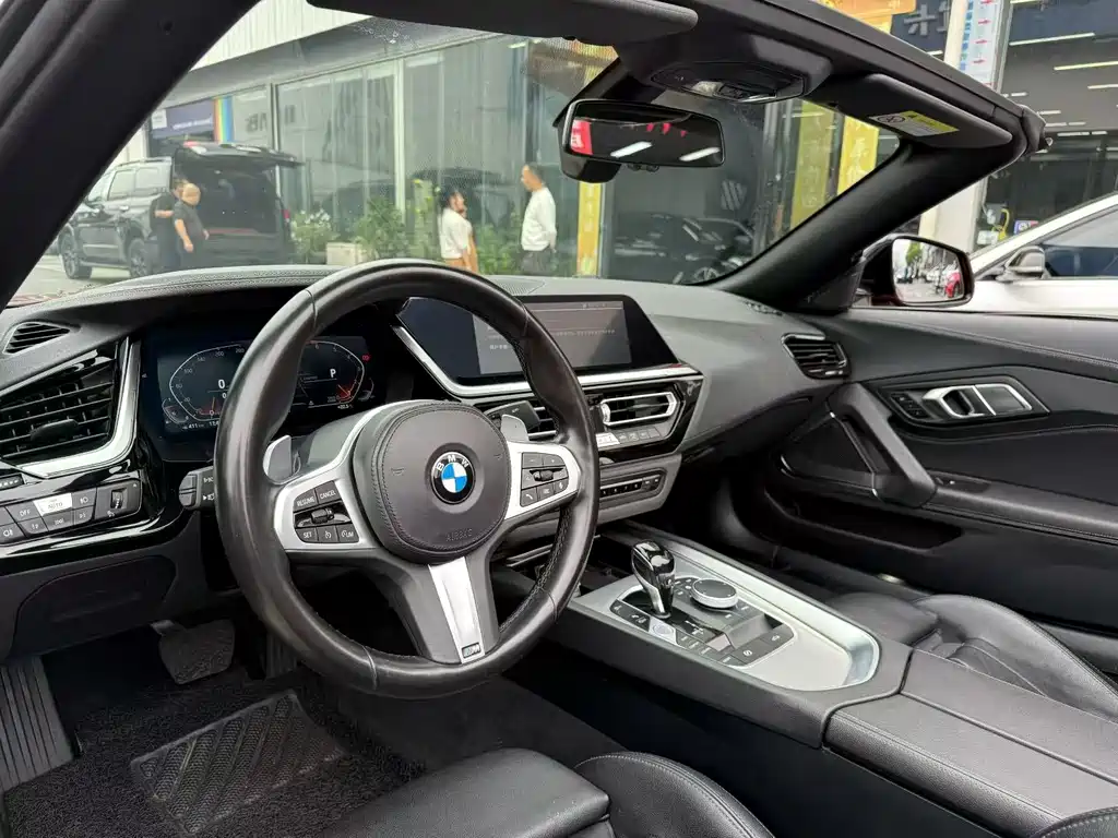 BMW Z4 sDrive 25 i M Sport Night Package