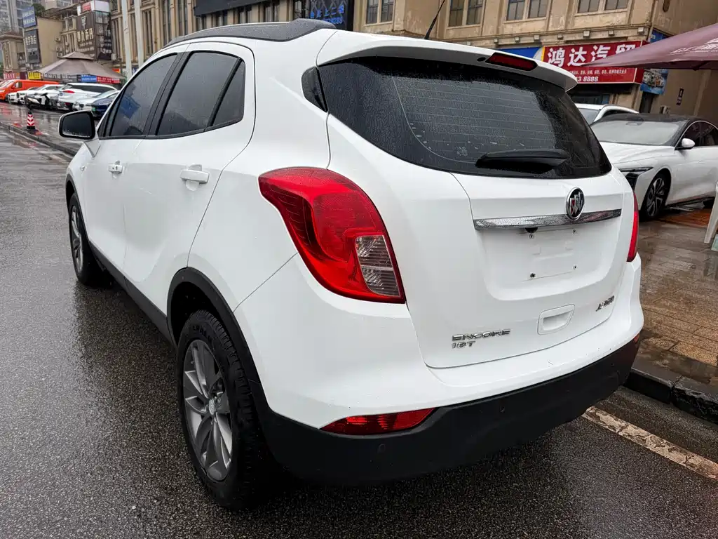 Encore 18 T Auto 2 WD Urban Fashion