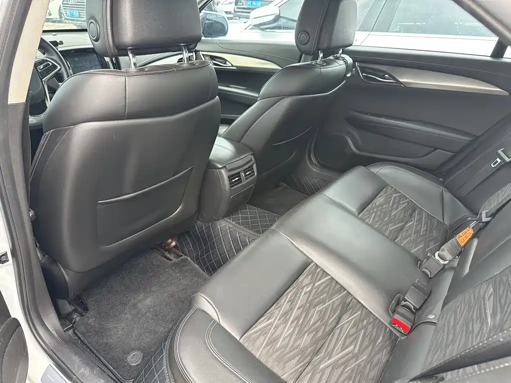 Cadillac ATS-L 25 T Comfort