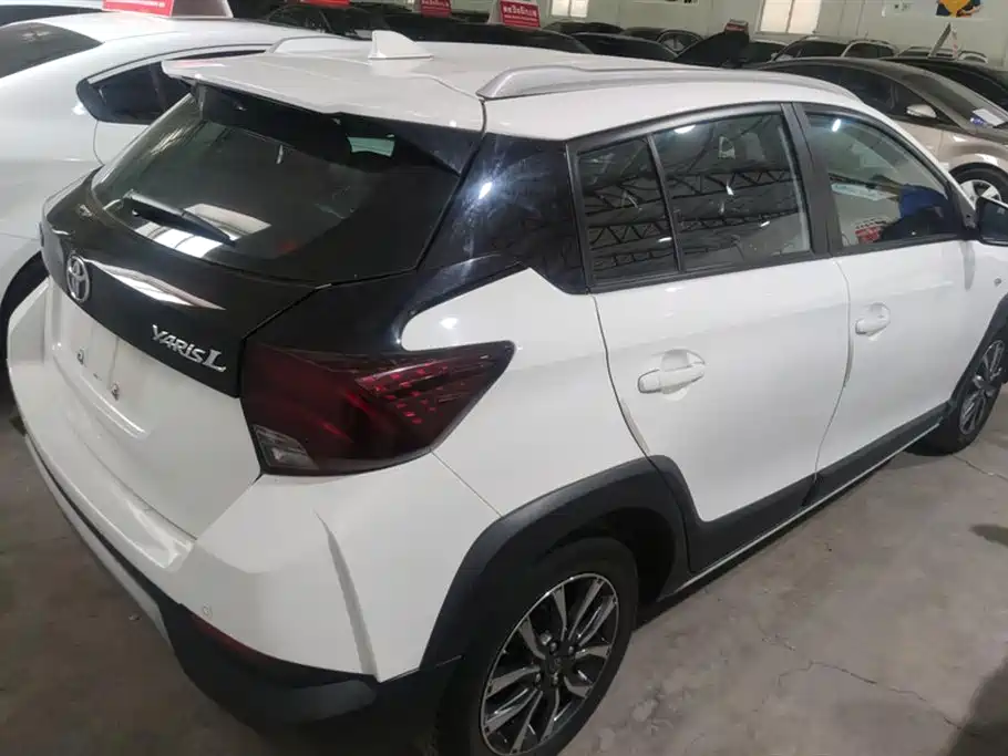 YARiS L Zhixuan 1.5 L CVT Luxury PLUS