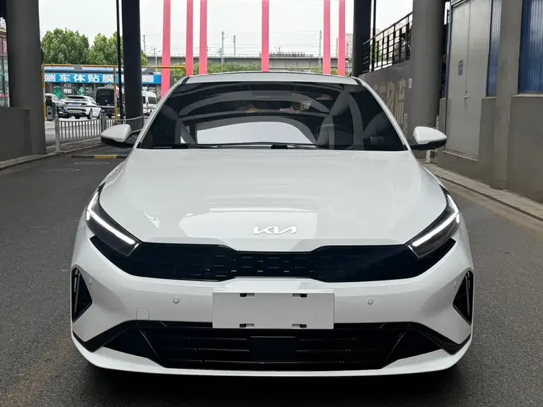 Kia K3 1.5 L CVT Luxury