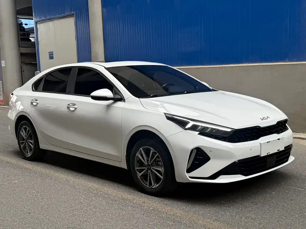 Kia K3 1.5 L CVT Luxury