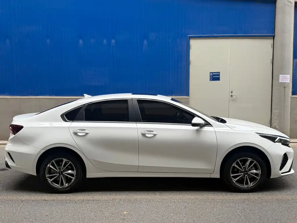 Kia K3 1.5 L CVT Luxury