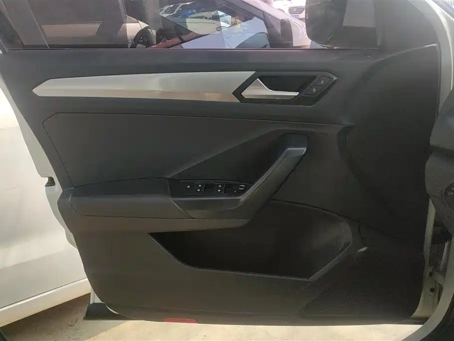 T-ROC 280 TSI DSG 2 WD Progressive CN-V